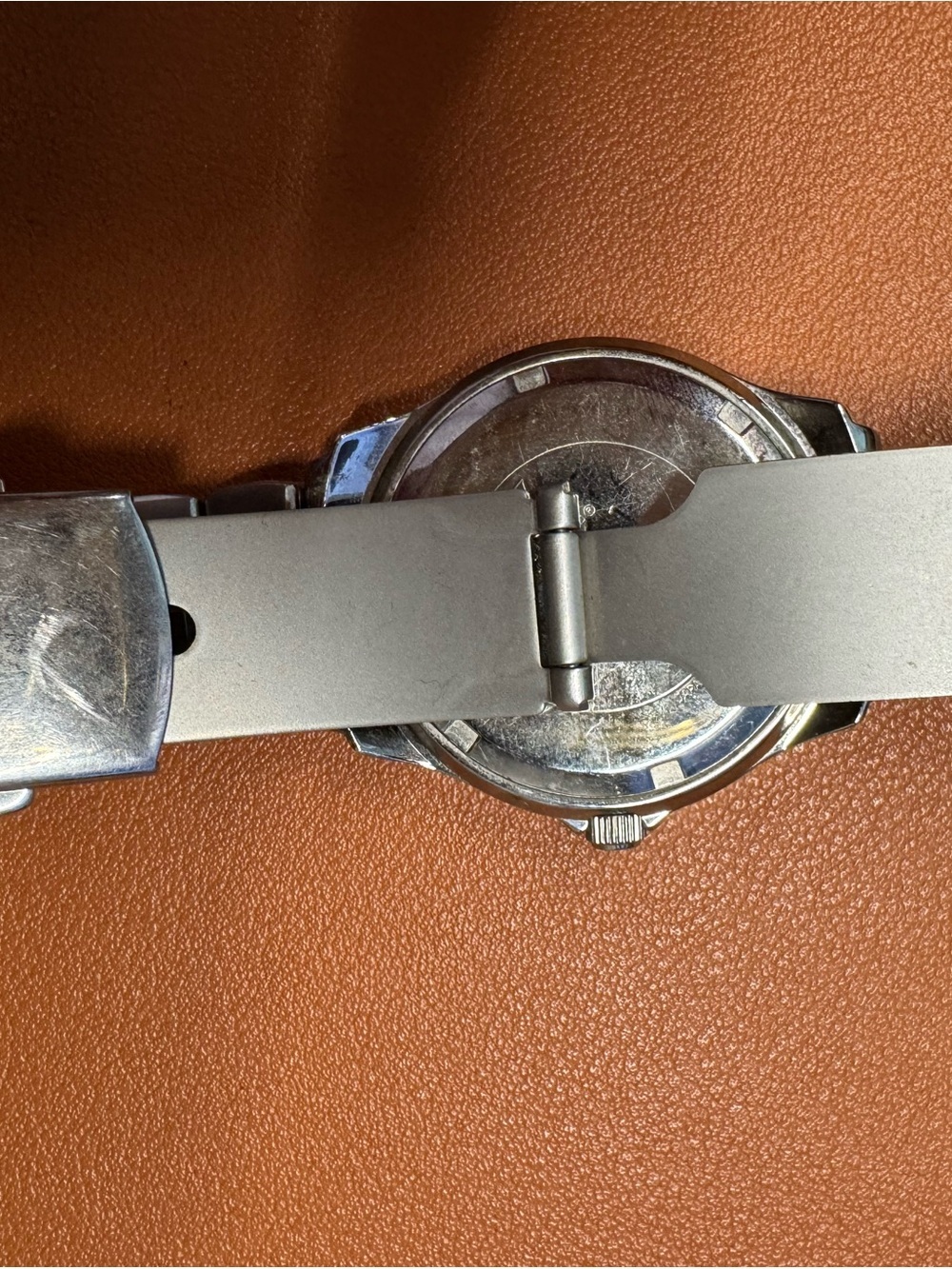 GUESS G75511M Silver Crystal Bezel Watch Date Stainless Steel Needs Battery - Picture 3 of 5